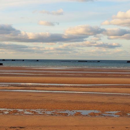 Gites "Bord De Mer" Pmr Ou "Arromanches" 2 Chambres En Front De Mer A Asnelles , 3Km D'Arromanches, 10Km De Bayeux Saint-Côme-de-Fresné المظهر الخارجي الصورة